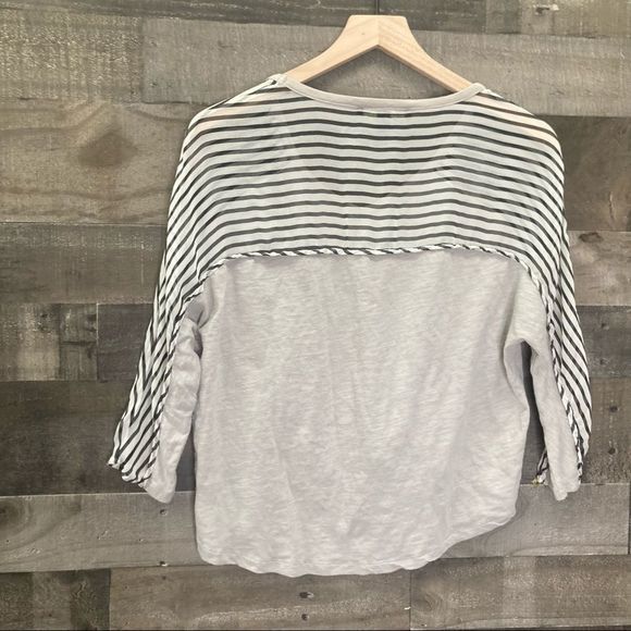 Elizabeth and James Silk Sleeve Shoulder Striped Dolman High Low Top - Picture 2 of 8